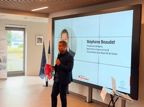 Stéphane Beaudet, MAire d'Evry-Courcouronnes et PRésident du GIP Genopole lors de l'inauguration du 28 mai de GateX et Protopia